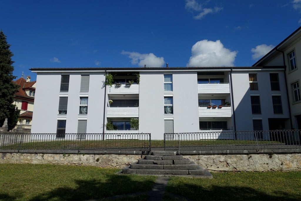 Appartement de 4.5 pièces au rez-de-chaussée - photo 1
