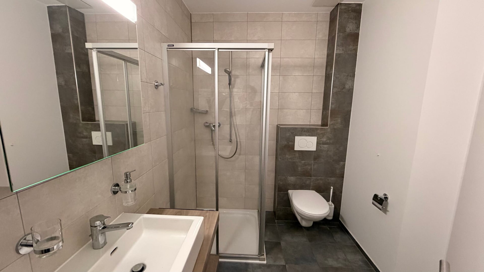 À louer à Courrendlin appartement à plain-pied de 3.5 pièces - photo 5
