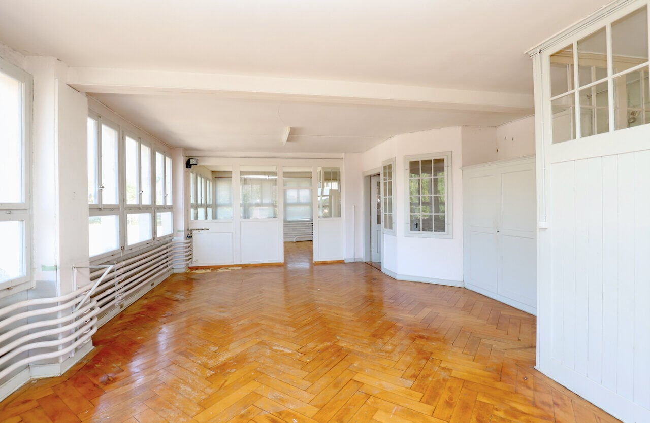 Immeuble mixte de 3 appartements et locaux artisanaux à Porrentruy - photo 4