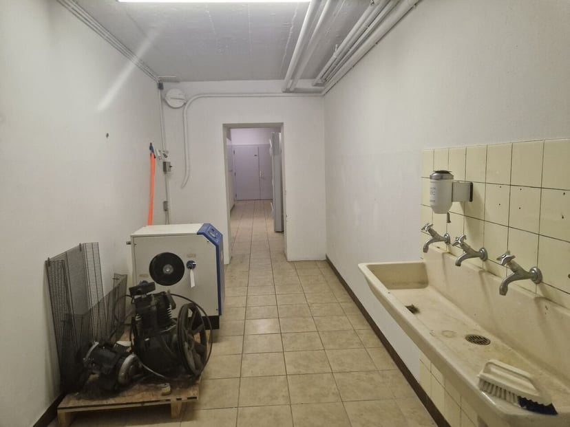 Usine avec 2 appartements à vendre à Courfaivre - photo 4