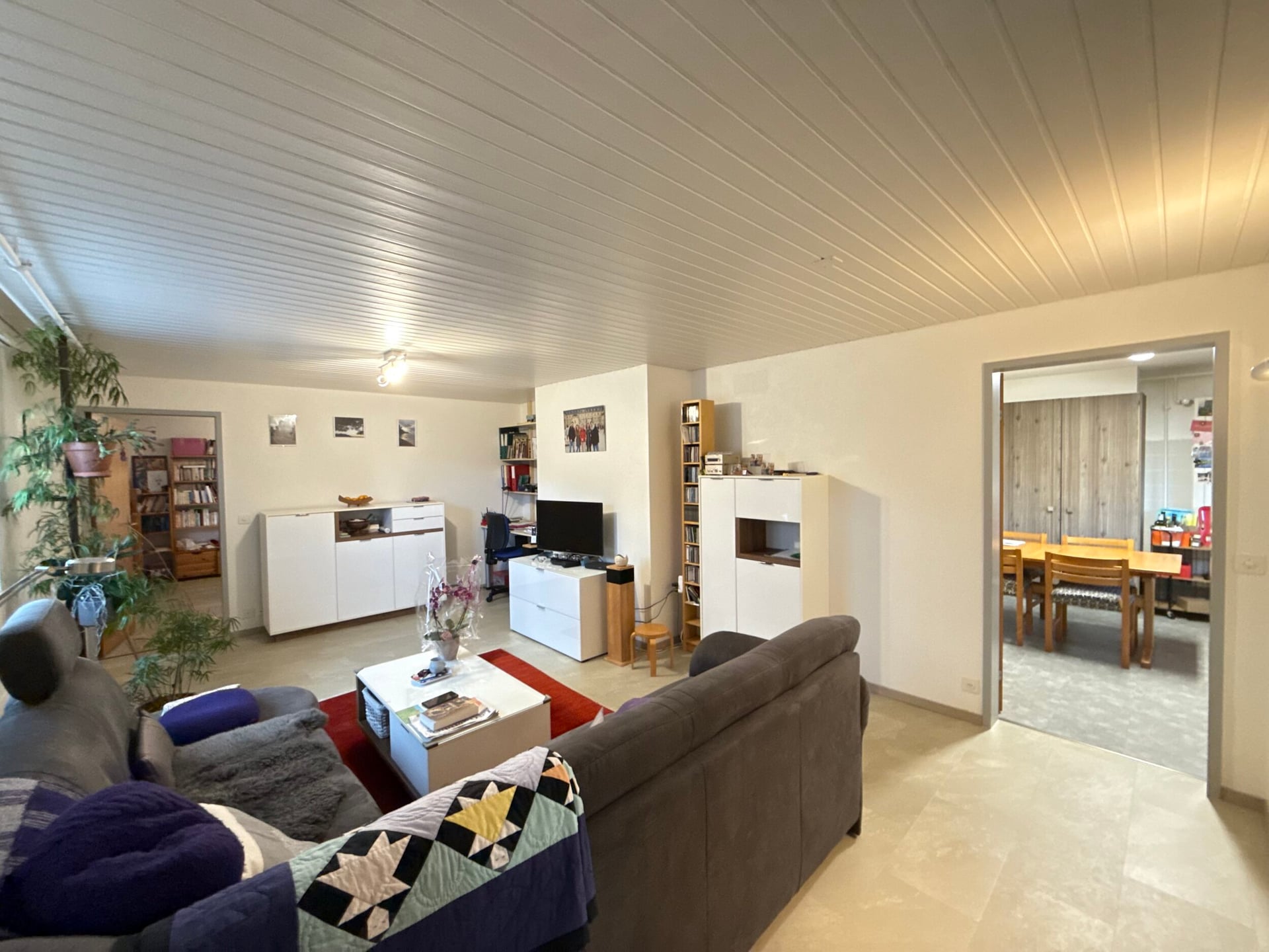 À Develier maison locative de 3 appartements à vendre - photo 2